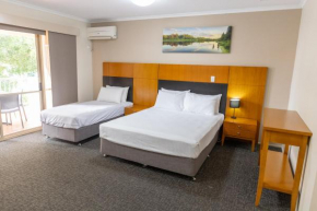 Sundowner Hotel Motel